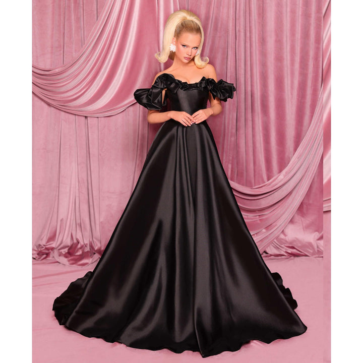 {EVENING WEAR} - Premium {FORMALS} - Shop now at {ALINA COLLECTIONS}