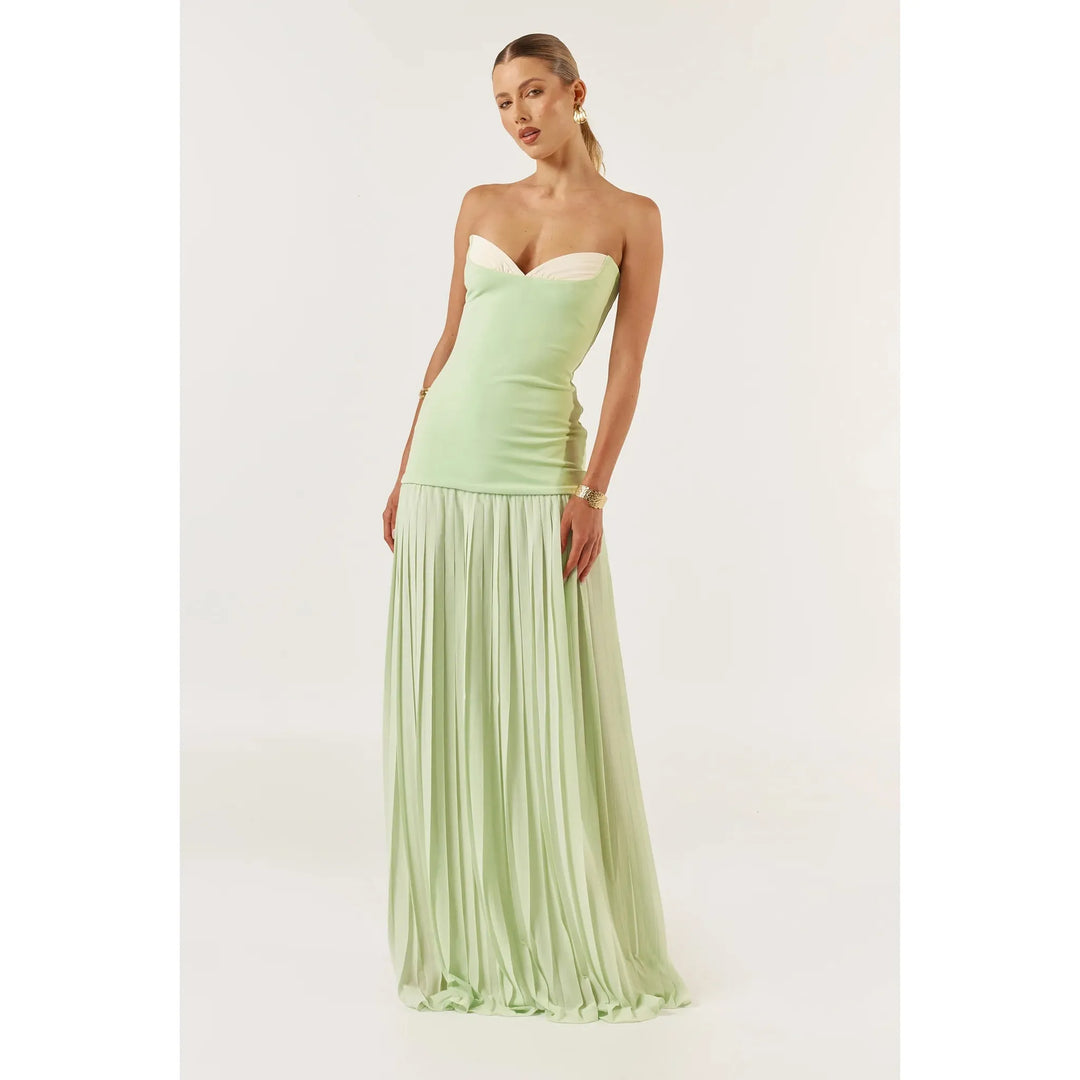 {EVENING WEAR} - Premium {FORMALS} - Shop now at {ALINA COLLECTIONS}