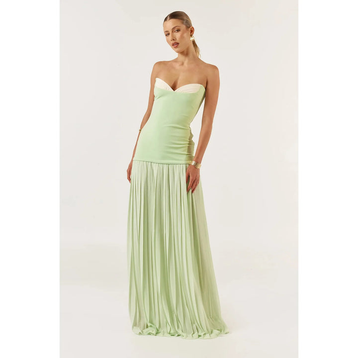 {EVENING WEAR} - Premium {FORMALS} - Shop now at {ALINA COLLECTIONS}