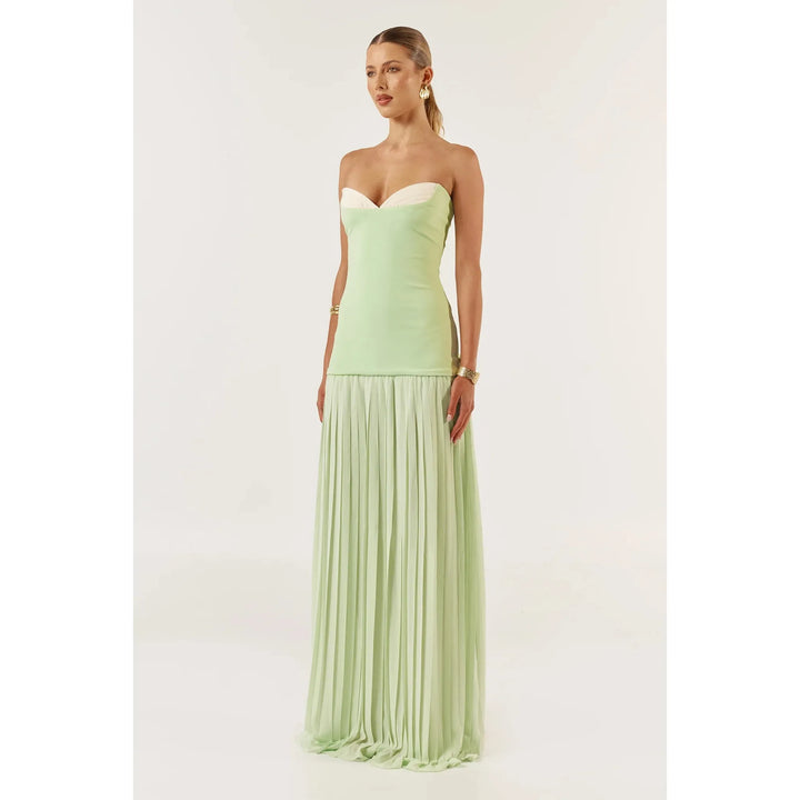 {EVENING WEAR} - Premium {FORMALS} - Shop now at {ALINA COLLECTIONS}