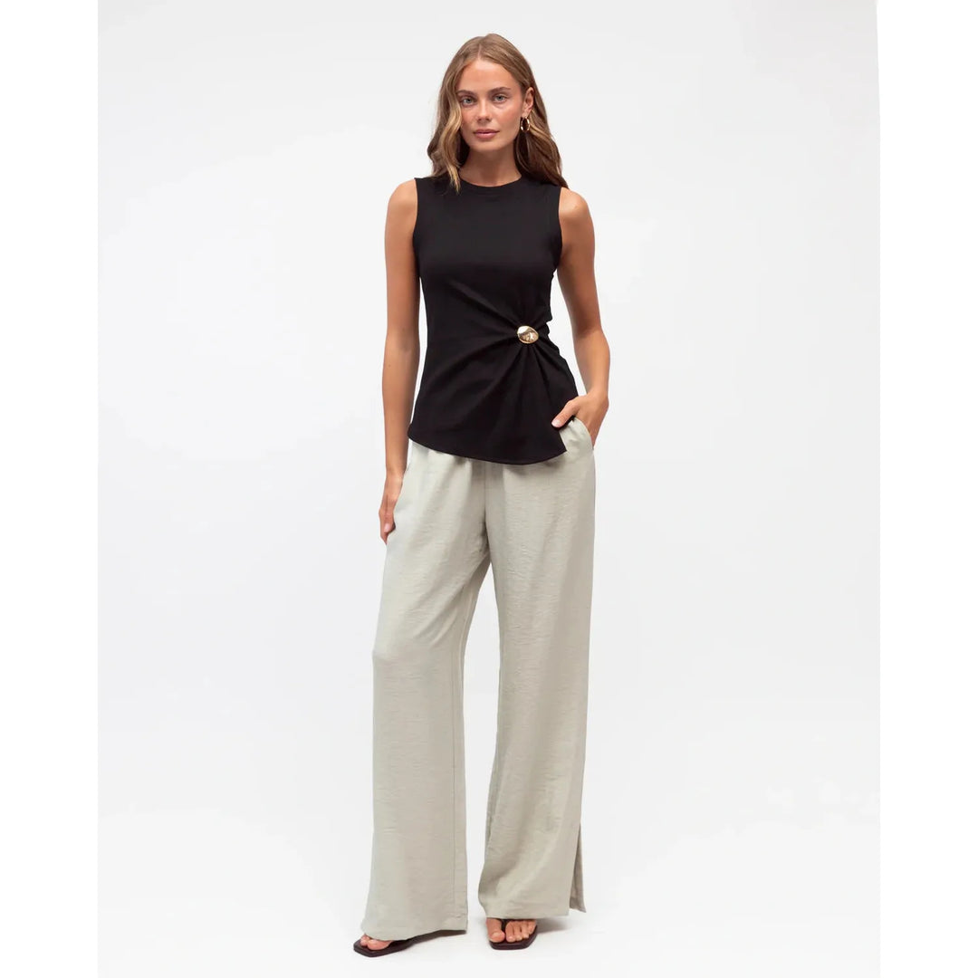 {EVENING WEAR} - Premium {FORMALS} - Shop now at {ALINA COLLECTIONS}