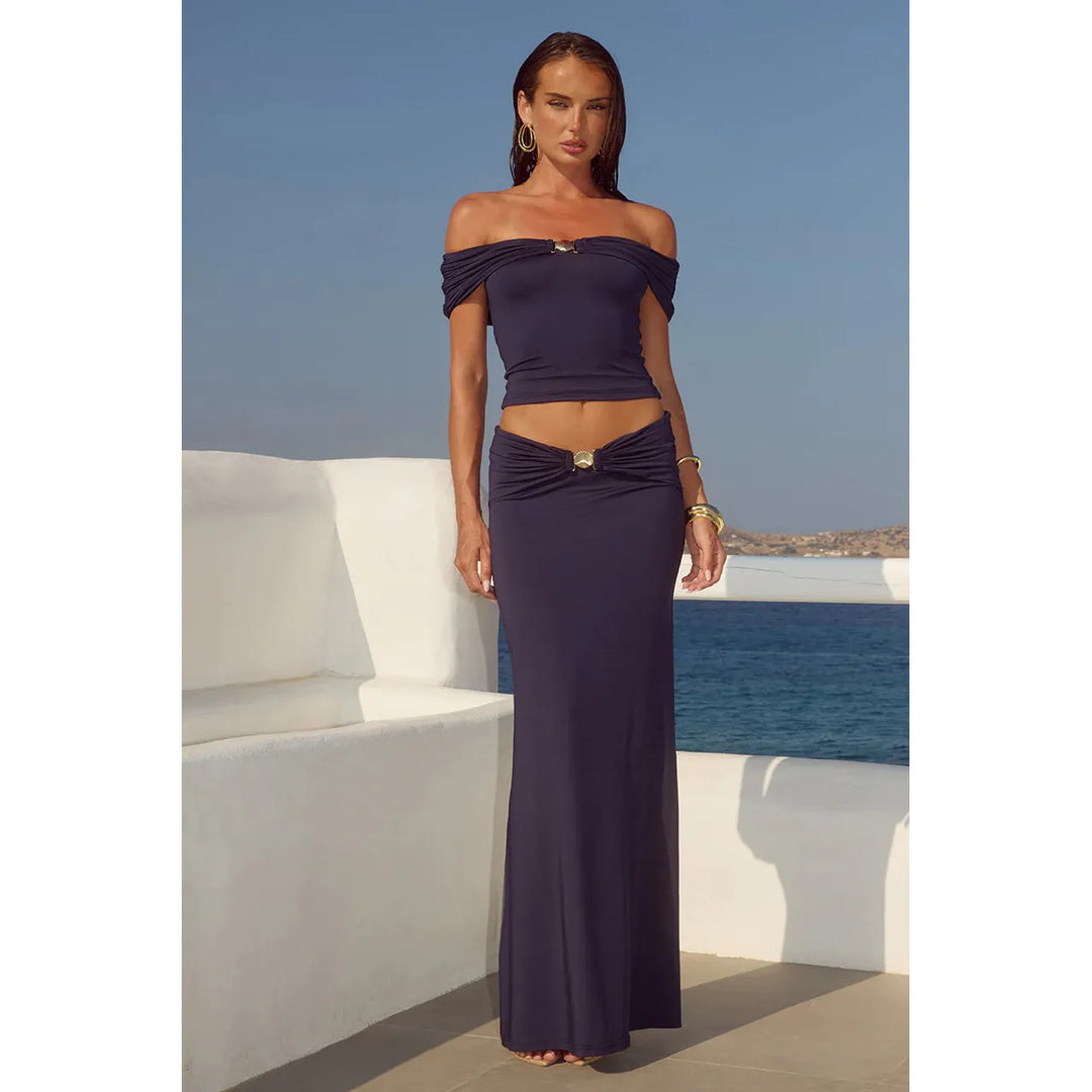 {EVENING WEAR} - Premium {FORMALS} - Shop now at {ALINA COLLECTIONS}