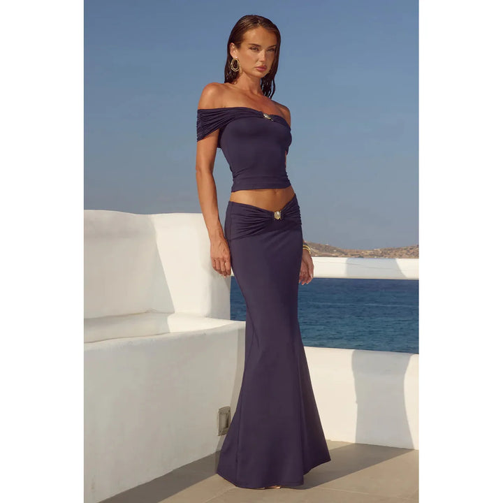 {EVENING WEAR} - Premium {FORMALS} - Shop now at {ALINA COLLECTIONS}