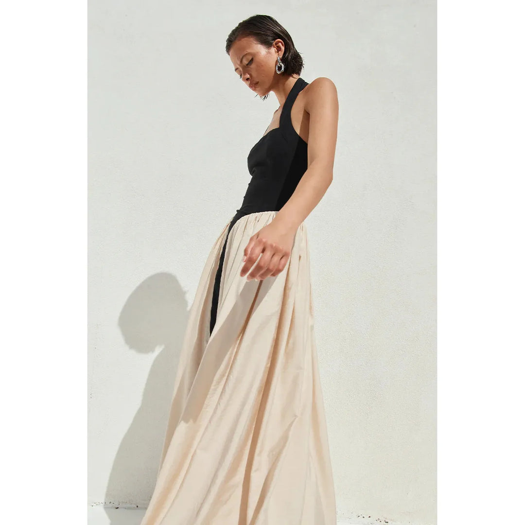 {EVENING WEAR} - Premium {FORMALS} - Shop now at {ALINA COLLECTIONS}