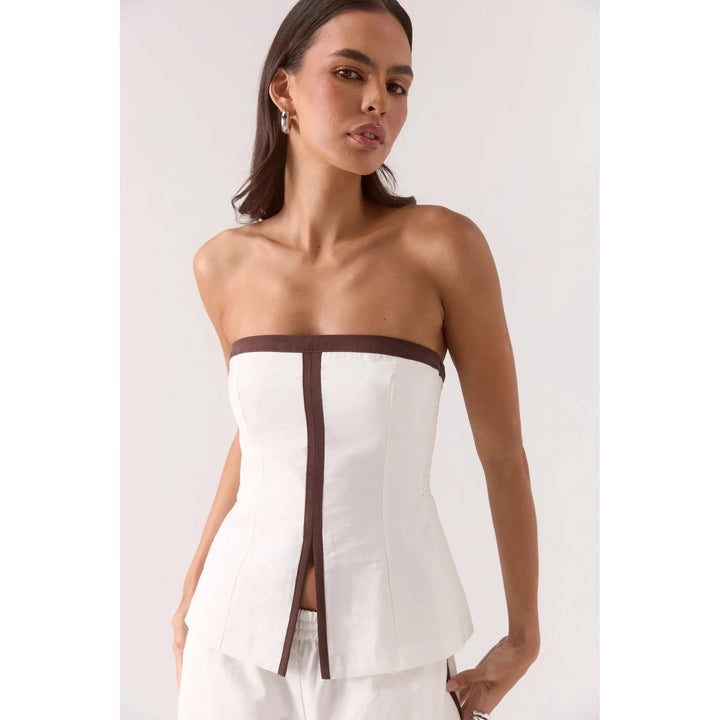 {EVENING WEAR} - Premium {FORMALS} - Shop now at {ALINA COLLECTIONS}