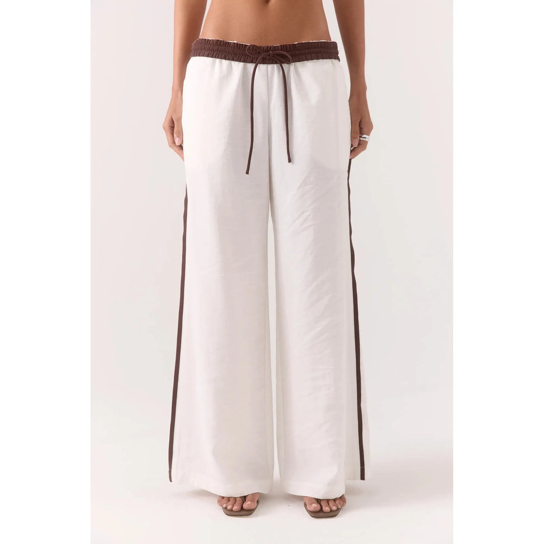 {EVENING WEAR} - Premium {FORMALS} - Shop now at {ALINA COLLECTIONS}