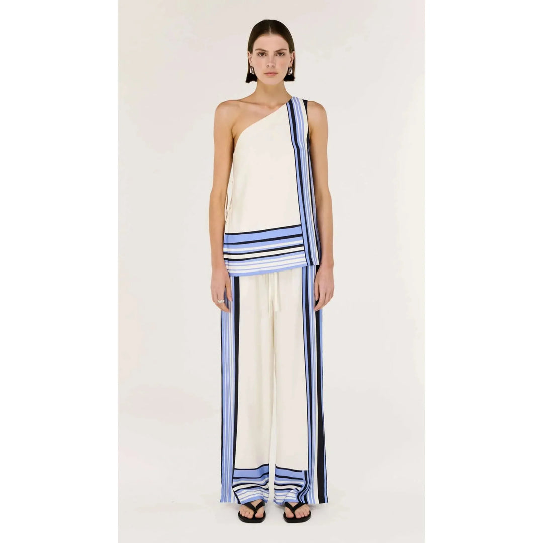 {EVENING WEAR} - Premium {FORMALS} - Shop now at {ALINA COLLECTIONS}