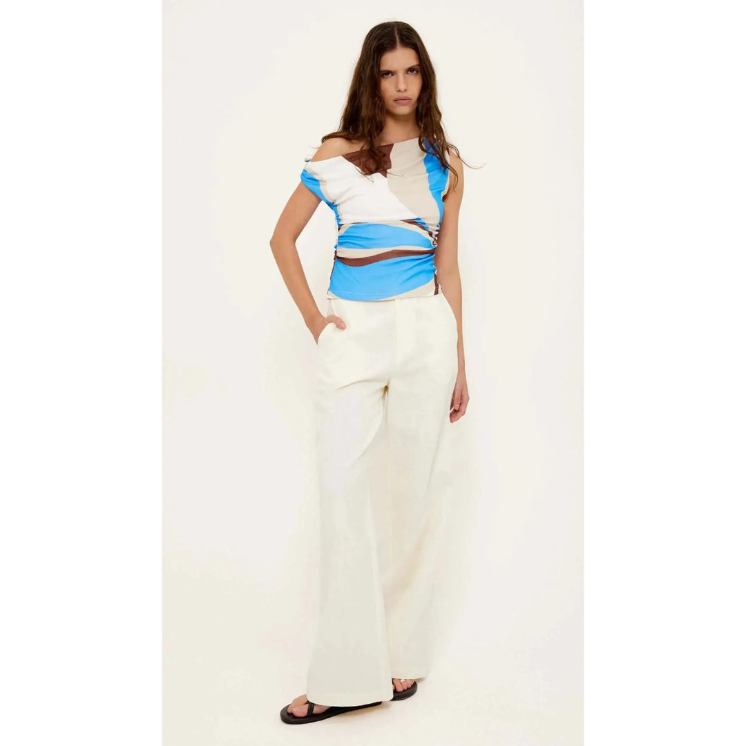 {EVENING WEAR} - Premium {FORMALS} - Shop now at {ALINA COLLECTIONS}