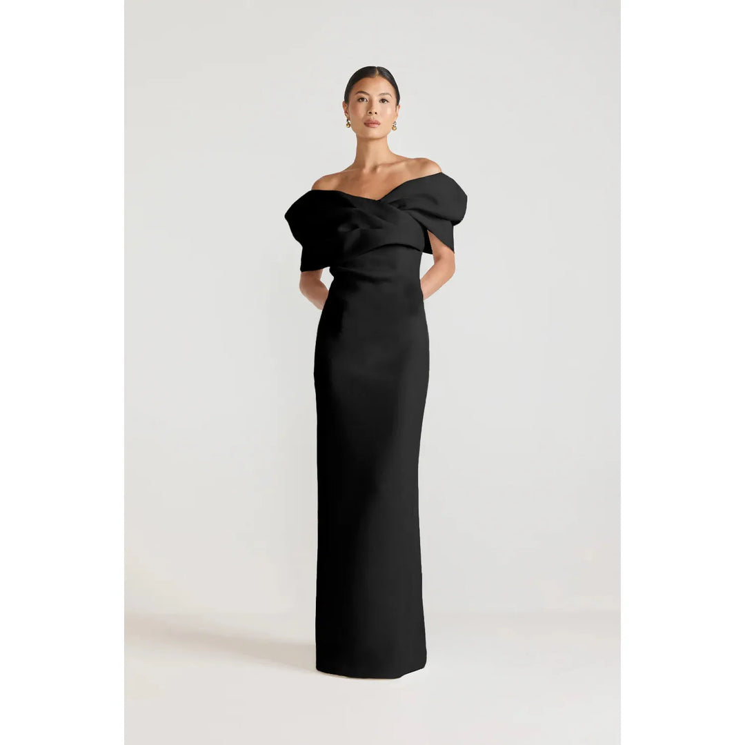 {EVENING WEAR} - Premium {FORMALS} - Shop now at {ALINA COLLECTIONS}