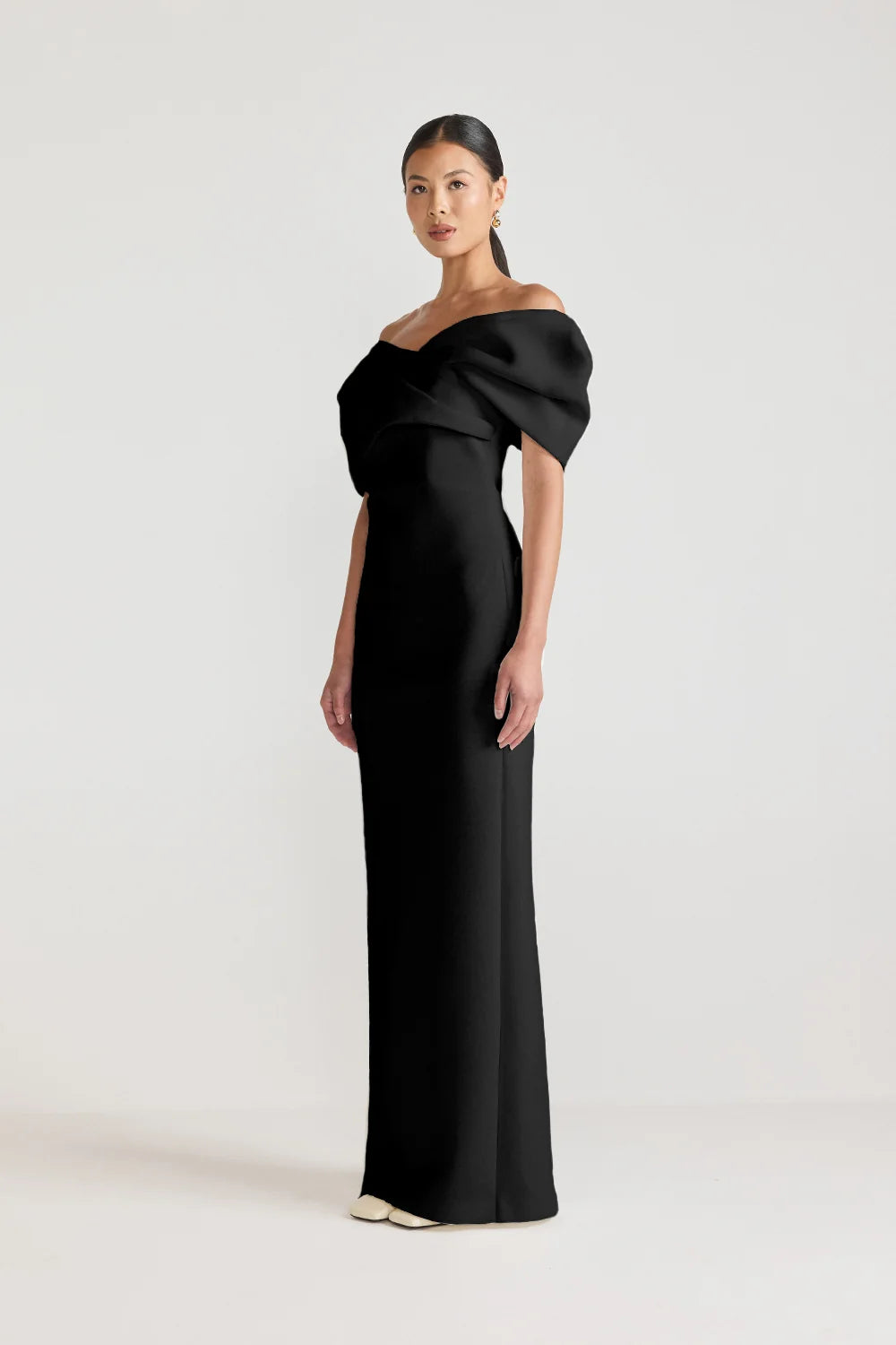 YESEMIA GOWN BLACK