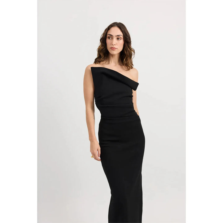 {EVENING WEAR} - Premium {FORMALS} - Shop now at {ALINA COLLECTIONS}