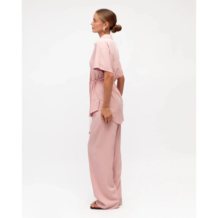 {EVENING WEAR} - Premium {FORMALS} - Shop now at {ALINA COLLECTIONS}