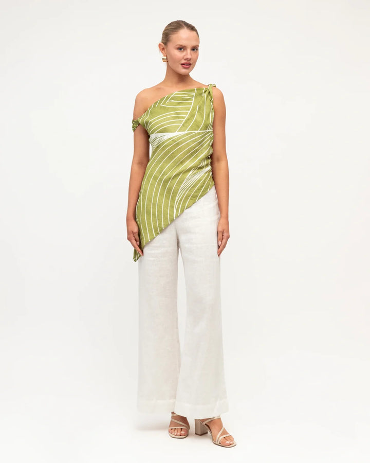 {EVENING WEAR} - Premium {FORMALS} - Shop now at {ALINA COLLECTIONS}