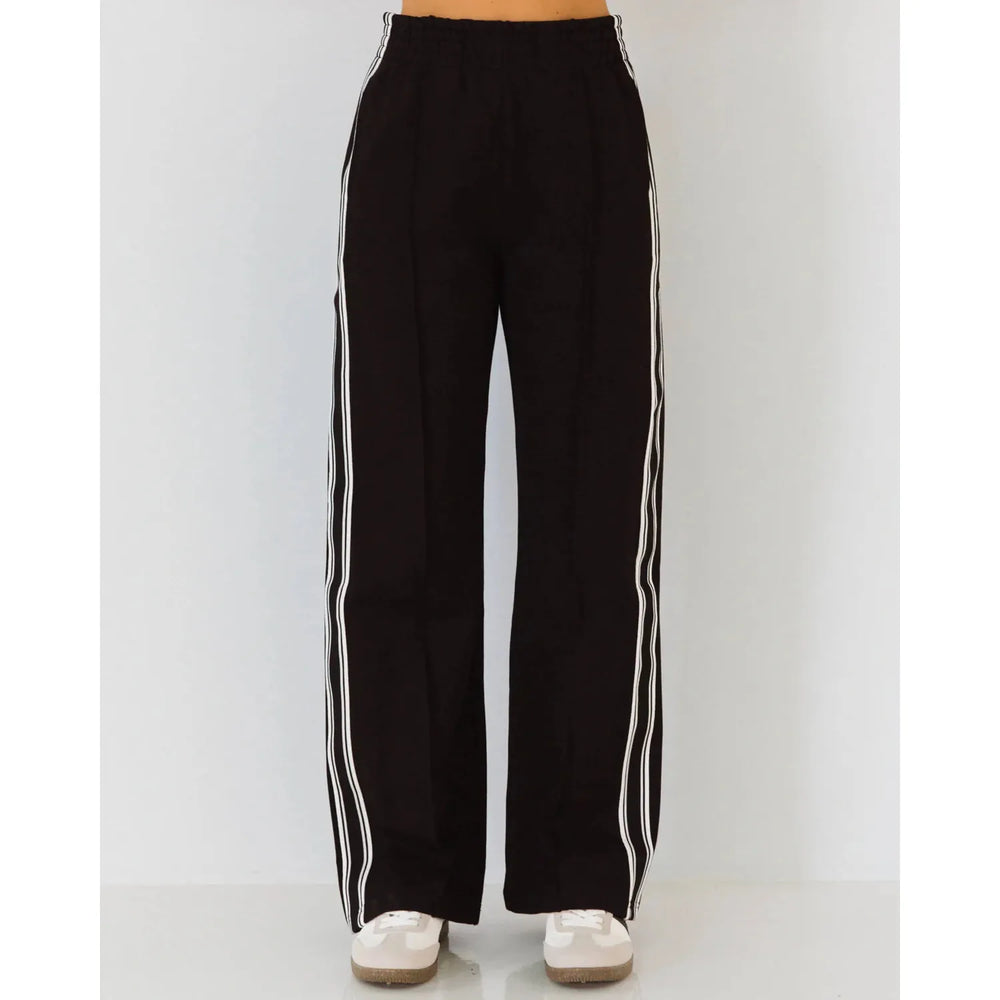 {EVENING WEAR} - Premium {FORMALS} - Shop now at {ALINA COLLECTIONS}