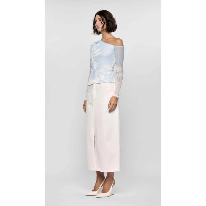 {EVENING WEAR} - Premium {FORMALS} - Shop now at {ALINA COLLECTIONS}