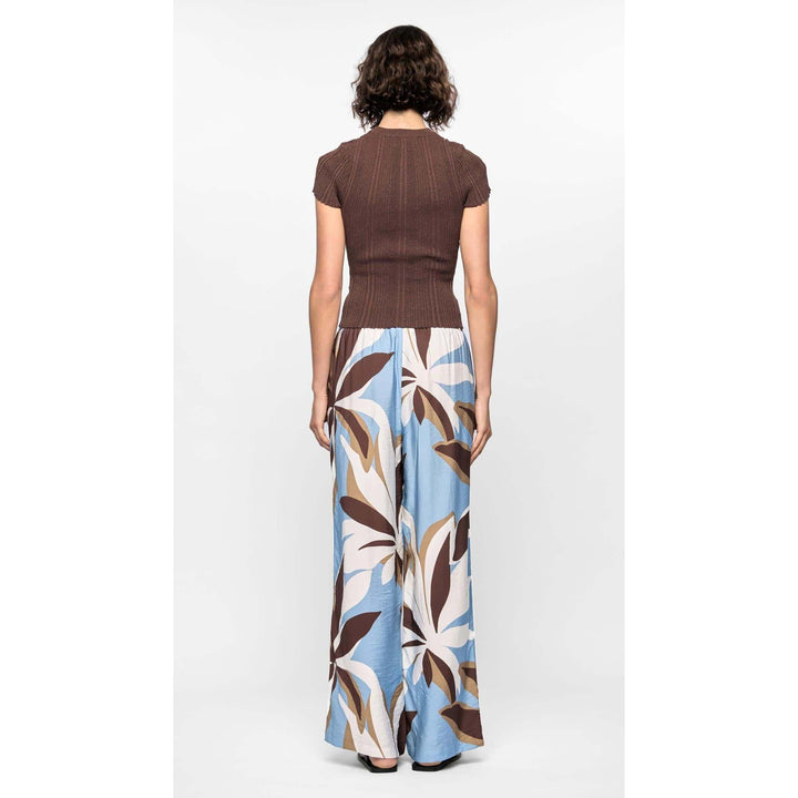 {EVENING WEAR} - Premium {FORMALS} - Shop now at {ALINA COLLECTIONS}