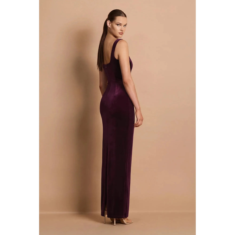 {EVENING WEAR} - Premium {FORMALS} - Shop now at {ALINA COLLECTIONS}