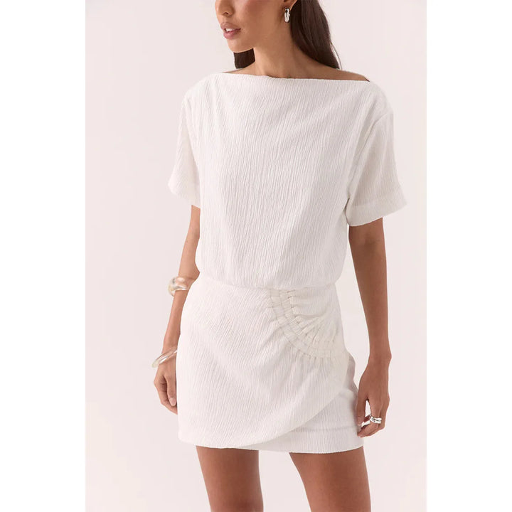 {EVENING WEAR} - Premium {FORMALS} - Shop now at {ALINA COLLECTIONS}