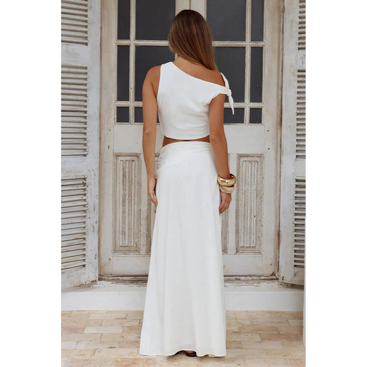 {EVENING WEAR} - Premium {FORMALS} - Shop now at {ALINA COLLECTIONS}