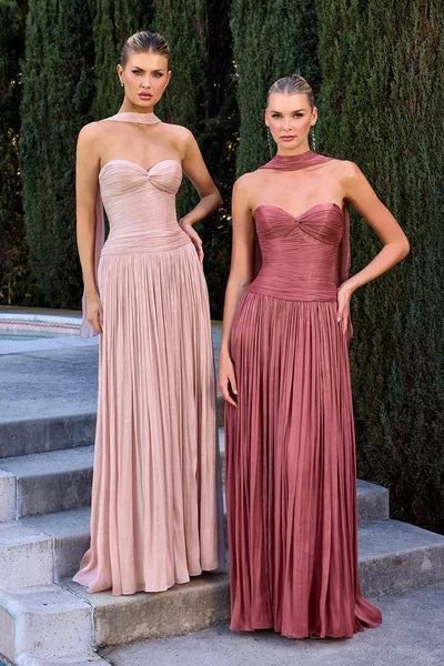 {EVENING WEAR} - Premium {FORMALS} - Shop now at {ALINA COLLECTIONS}