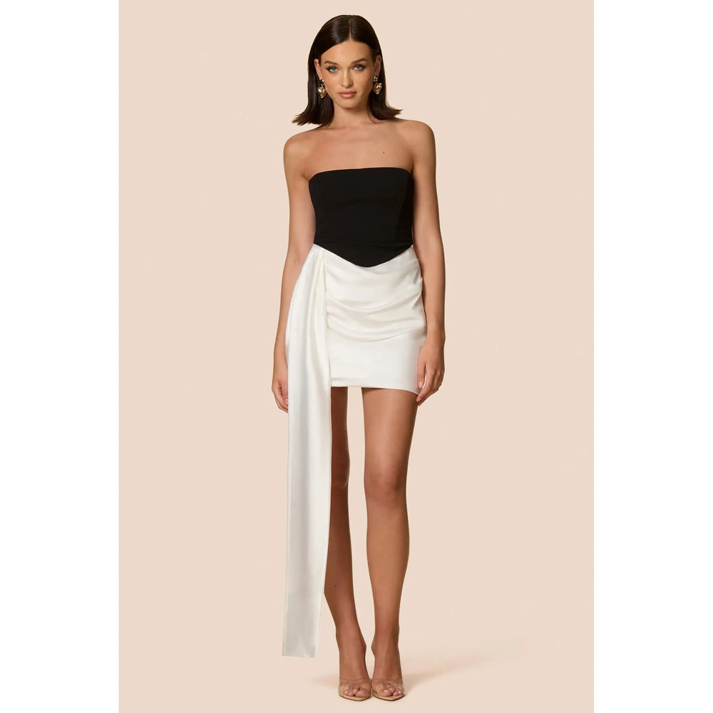 {EVENING WEAR} - Premium {FORMALS} - Shop now at {ALINA COLLECTIONS}