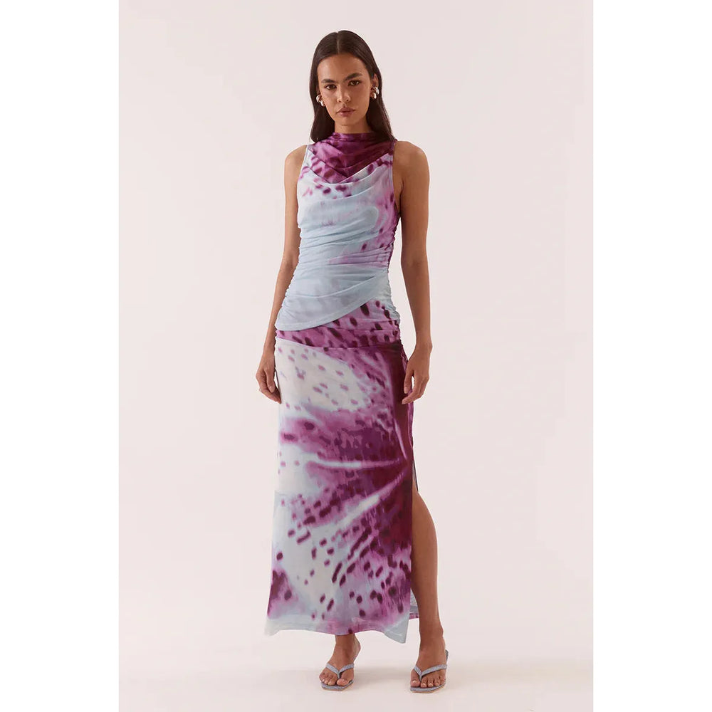 {EVENING WEAR} - Premium {FORMALS} - Shop now at {ALINA COLLECTIONS}