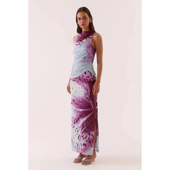{EVENING WEAR} - Premium {FORMALS} - Shop now at {ALINA COLLECTIONS}