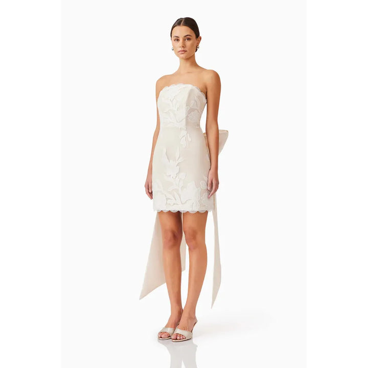 {EVENING WEAR} - Premium {FORMALS} - Shop now at {ALINA COLLECTIONS}