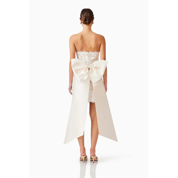 {EVENING WEAR} - Premium {FORMALS} - Shop now at {ALINA COLLECTIONS}