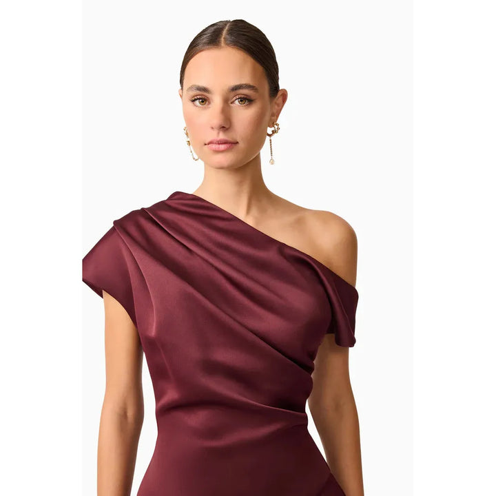 {EVENING WEAR} - Premium {FORMALS} - Shop now at {ALINA COLLECTIONS}
