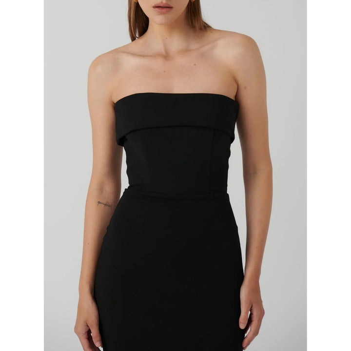 {EVENING WEAR} - Premium {FORMALS} - Shop now at {ALINA COLLECTIONS}