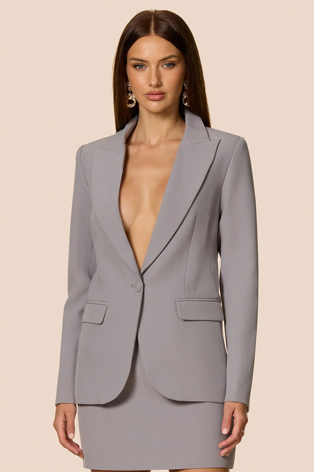 {EVENING WEAR} - Premium {FORMALS} - Shop now at {ALINA COLLECTIONS}