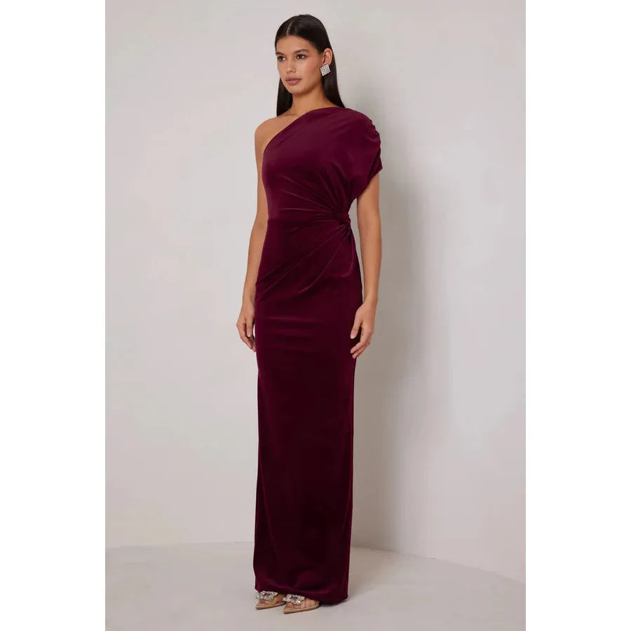 {EVENING WEAR} - Premium {FORMALS} - Shop now at {ALINA COLLECTIONS}
