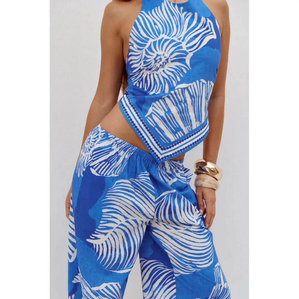 {EVENING WEAR} - Premium {FORMALS} - Shop now at {ALINA COLLECTIONS}