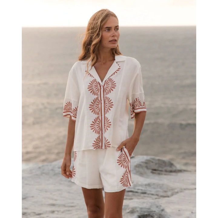 {EVENING WEAR} - Premium {FORMALS} - Shop now at {ALINA COLLECTIONS}