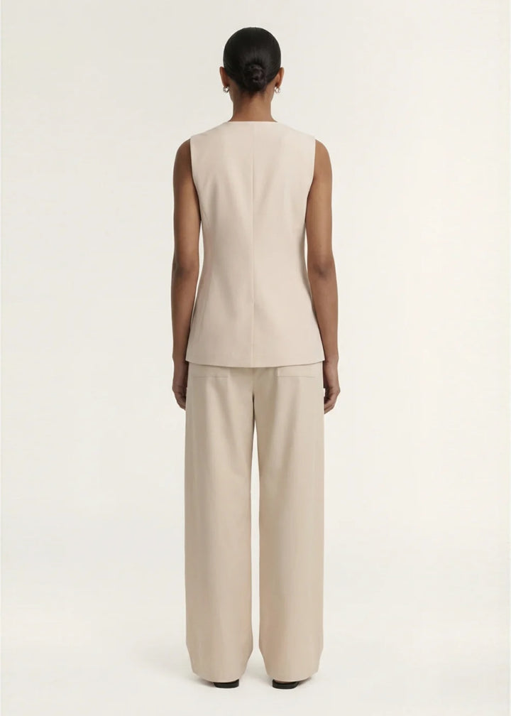 {EVENING WEAR} - Premium {FORMALS} - Shop now at {ALINA COLLECTIONS}