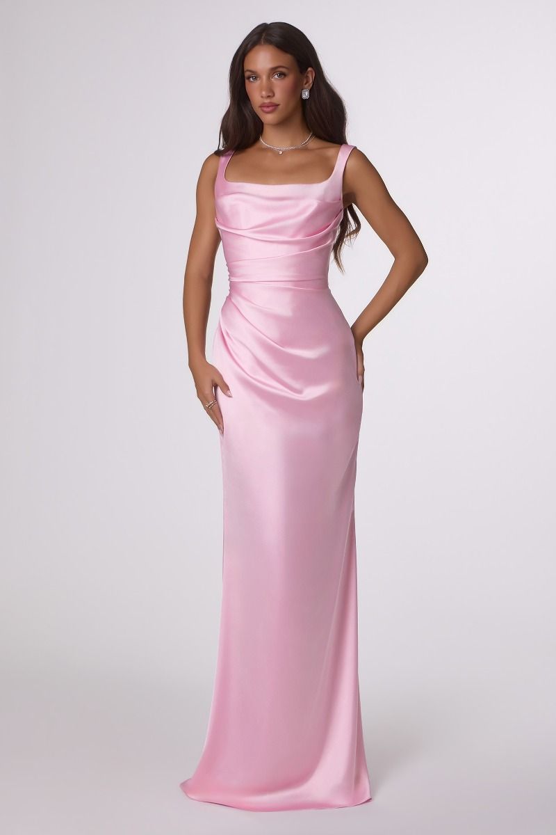 {EVENING WEAR} - Premium {FORMALS} - Shop now at {ALINA COLLECTIONS}