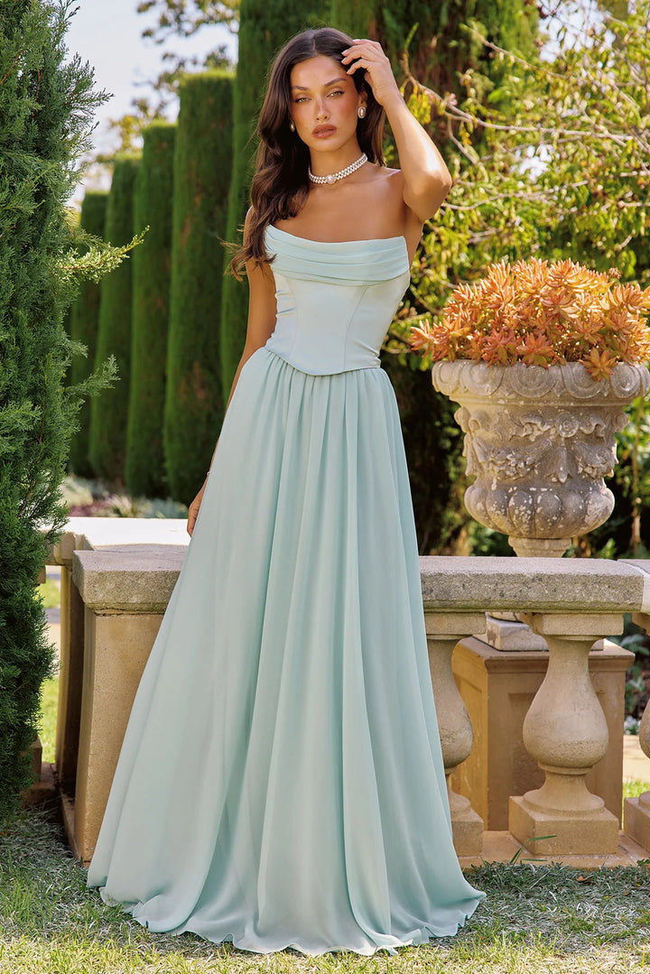 {EVENING WEAR} - Premium {FORMALS} - Shop now at {ALINA COLLECTIONS}