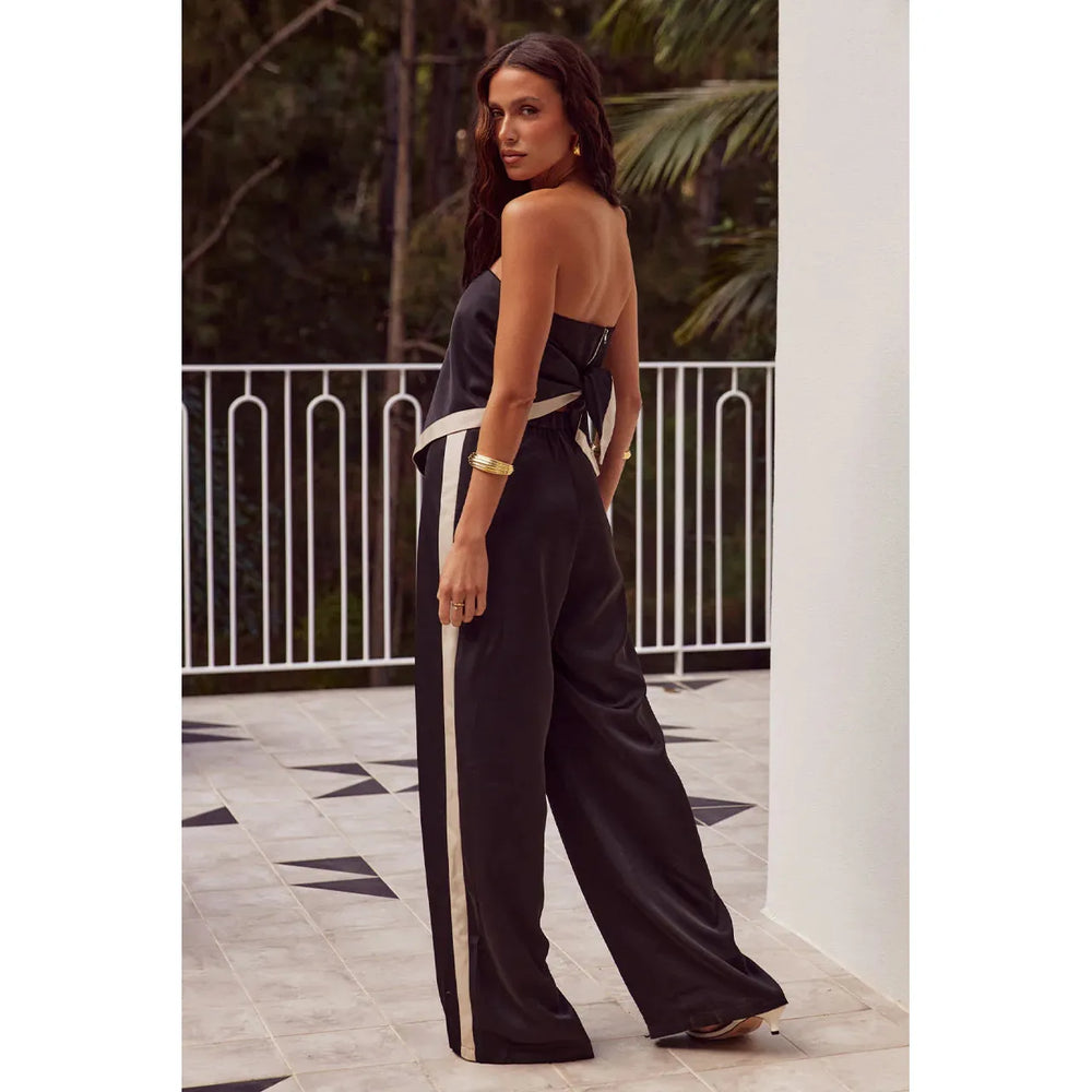 {EVENING WEAR} - Premium {FORMALS} - Shop now at {ALINA COLLECTIONS}