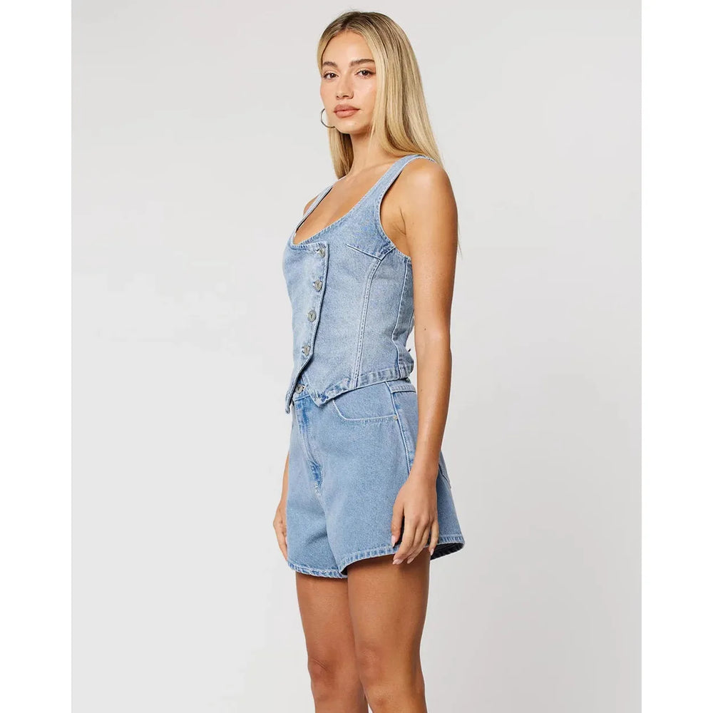 {EVENING WEAR} - Premium {FORMALS} - Shop now at {ALINA COLLECTIONS}