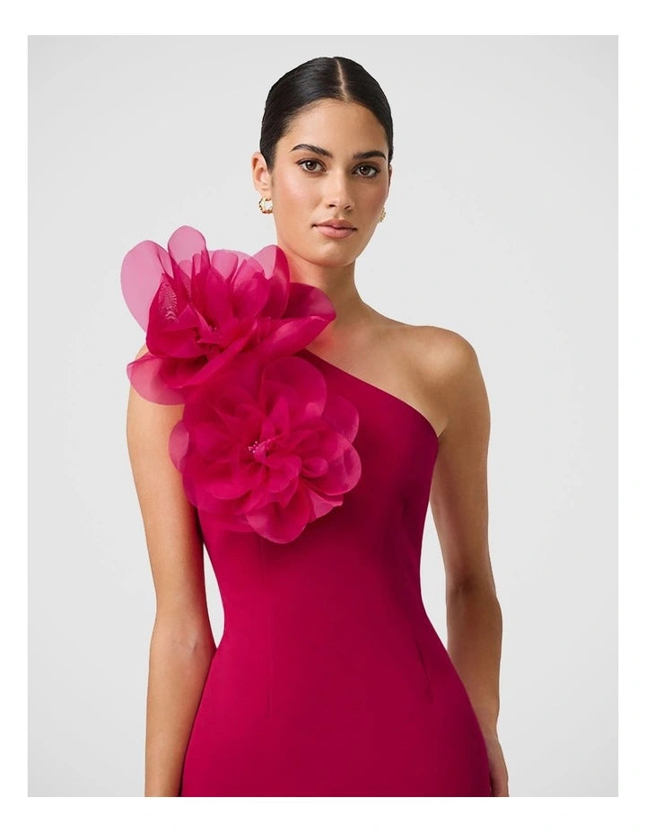 {EVENING WEAR} - Premium {FORMALS} - Shop now at {ALINA COLLECTIONS}