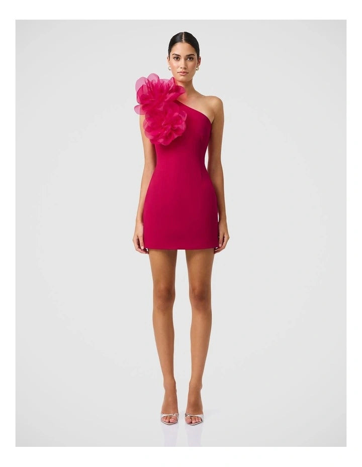 {EVENING WEAR} - Premium {FORMALS} - Shop now at {ALINA COLLECTIONS}